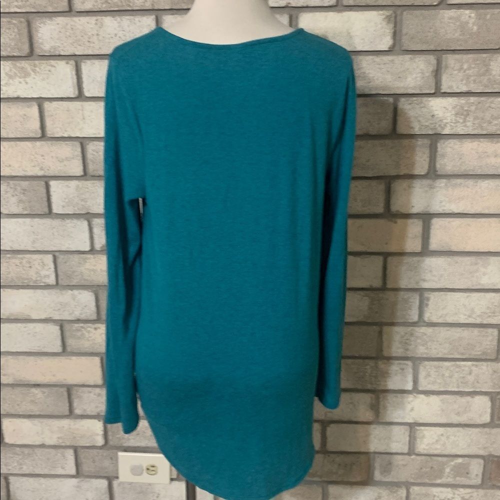 3for$20 top size medium - Picture 2 of 3